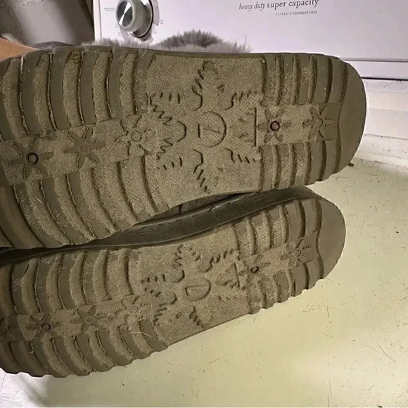 Women’s fur boots - Picture 5 of 5